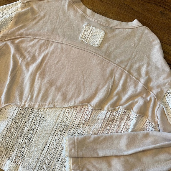 POL Oversized Peace Knit Crochet Top Pink Size Medium NWOT - Picture 7 of 7